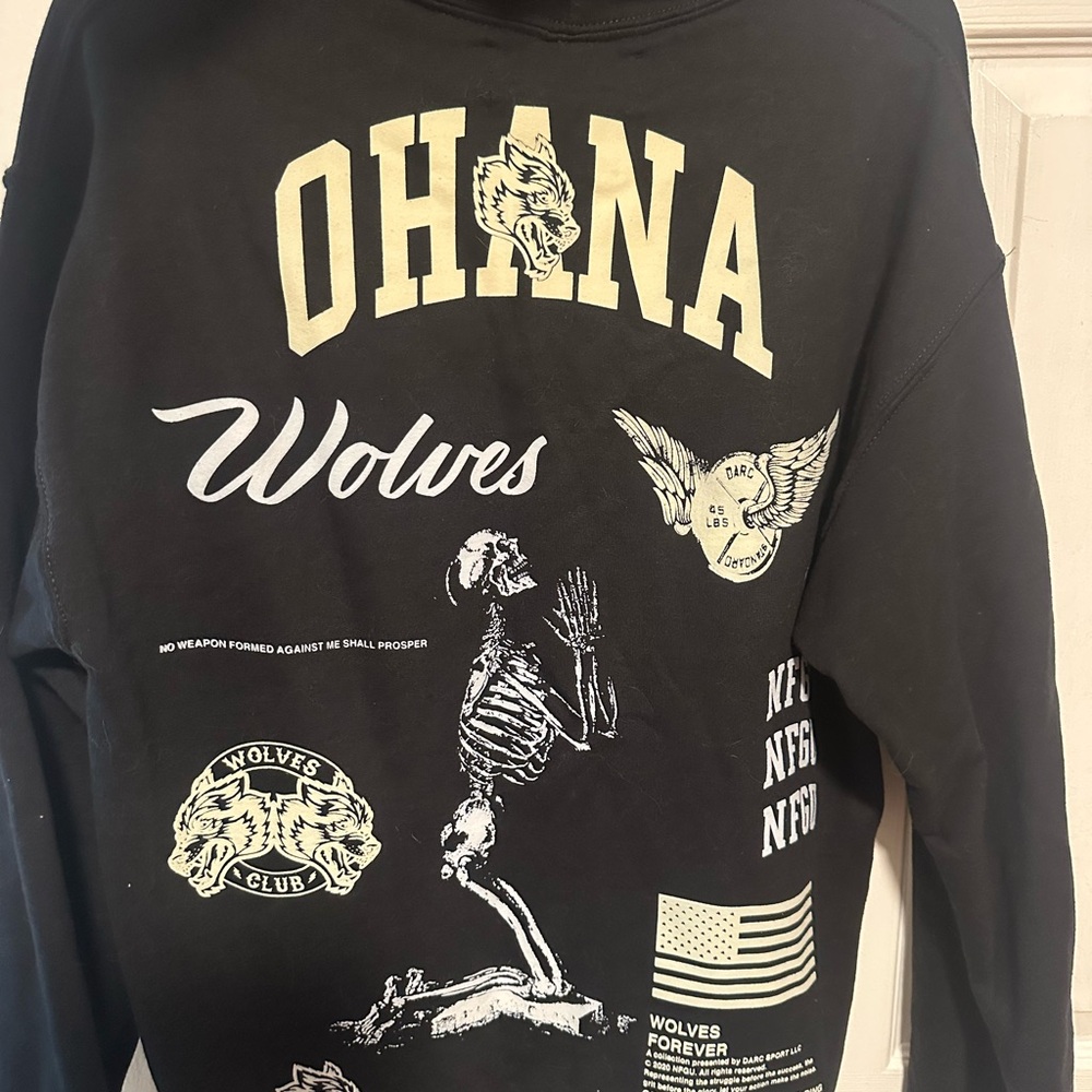 Darc Sport Ohana Wolves Black hoodie